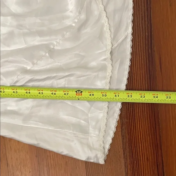 Victoria's Secret Satin Gown Robe Set Womens M/L Bride Lace Elegant - Picture 8 of 16